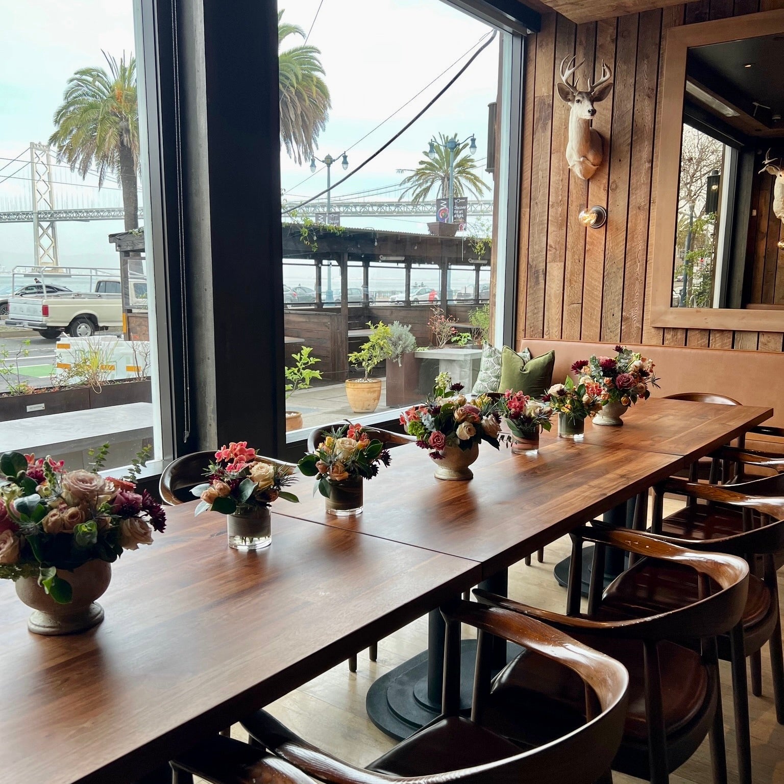 LINEAR TABLESCAPE ACME FLORAL CO.