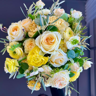 soft yellow gorgeous floral bouquet for same day delivery in San Francisco 