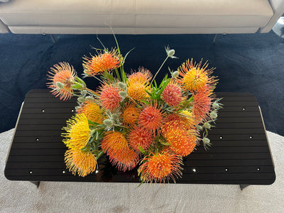 Elegant offices deserve organic ephemeral floral sculptures for their lobby. 