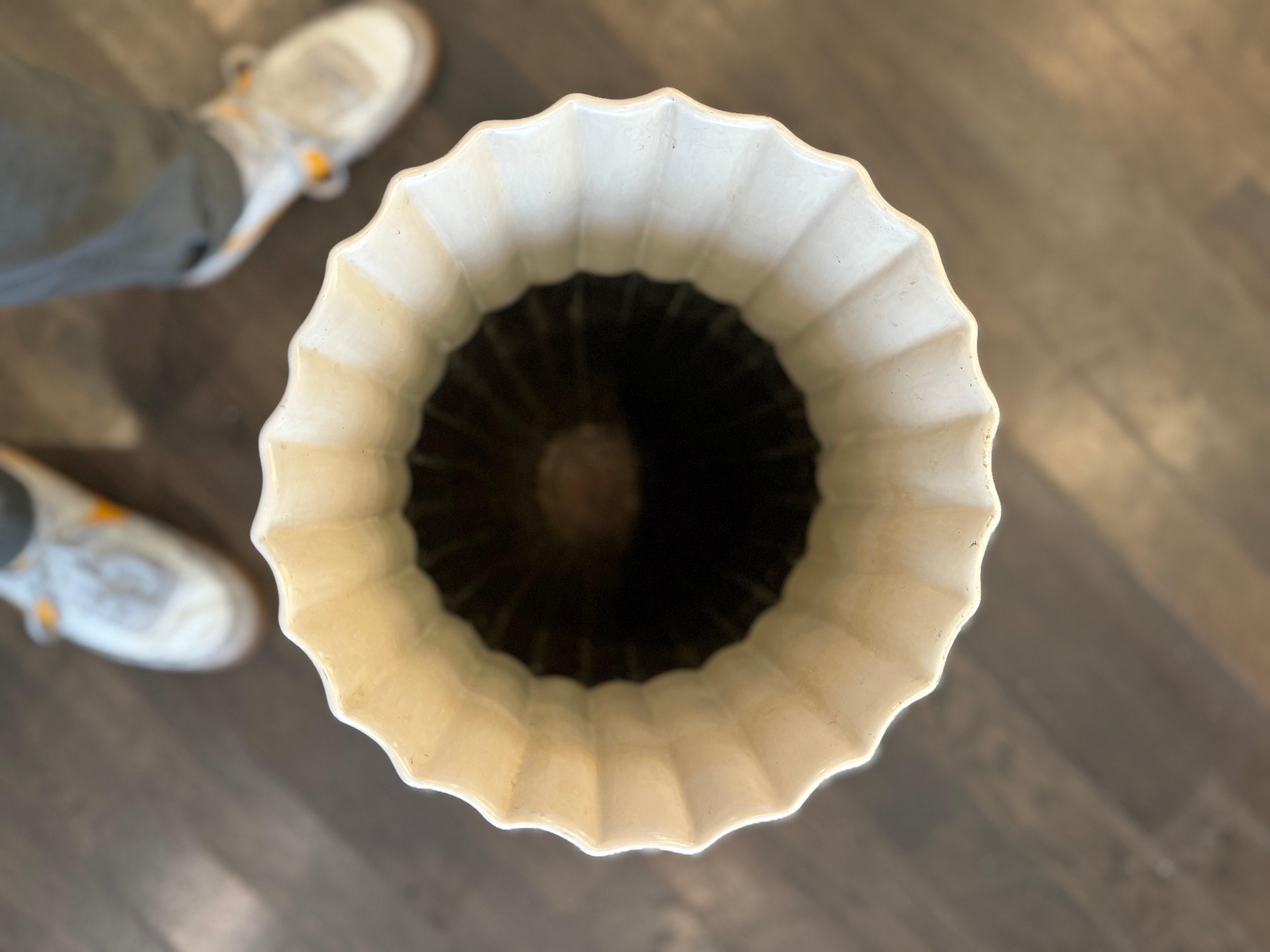 Fluted Goblet Vase in Cream Lacquer by Robert Kuo, Limited Edition Hand Repoussé